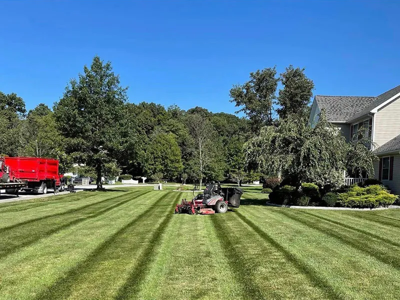 Residential lawn maintenance in Newburgh, NY
