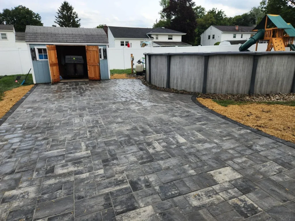 Pavers and Pool Decks BG