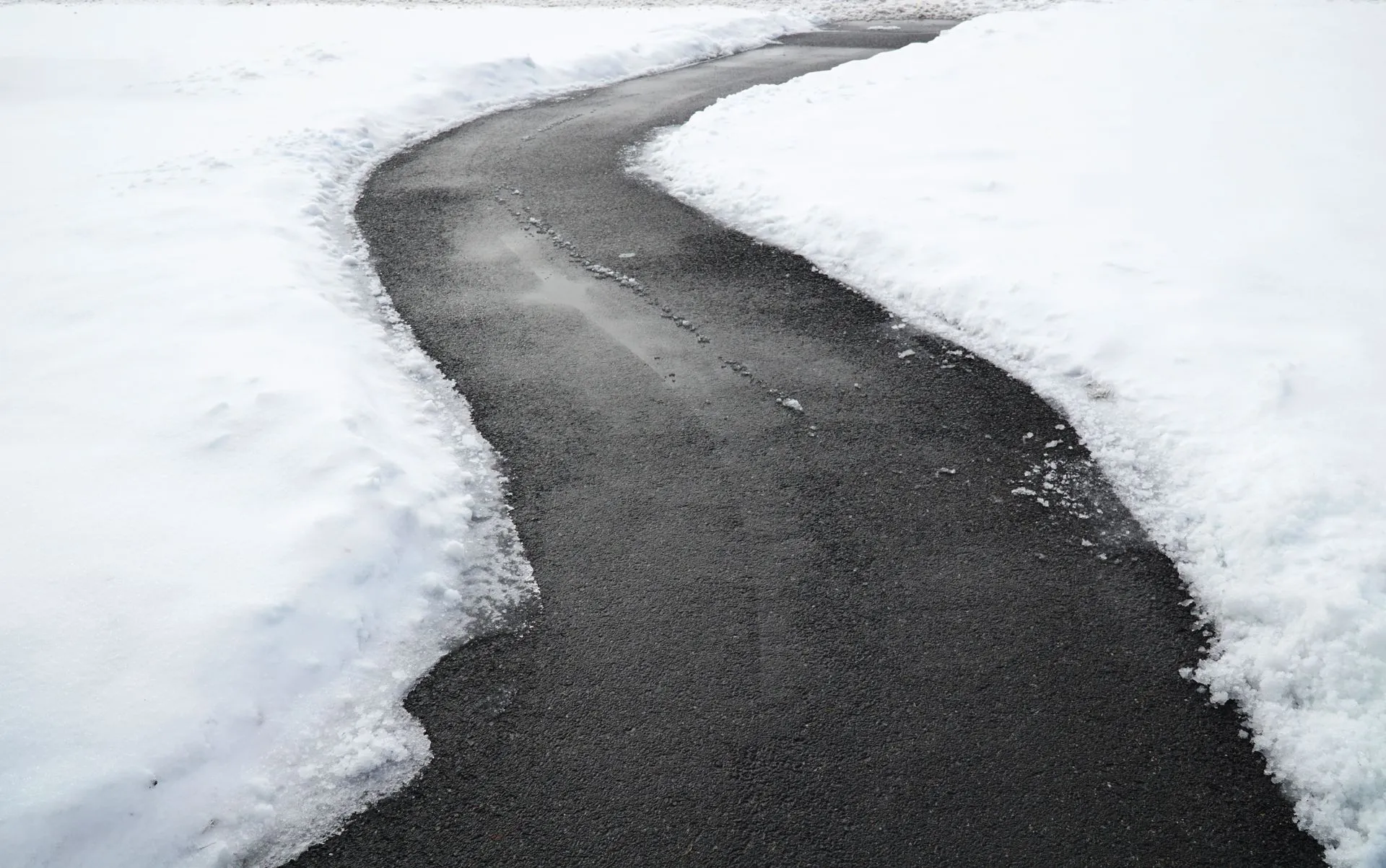 Why scheduling snow removal services is a must